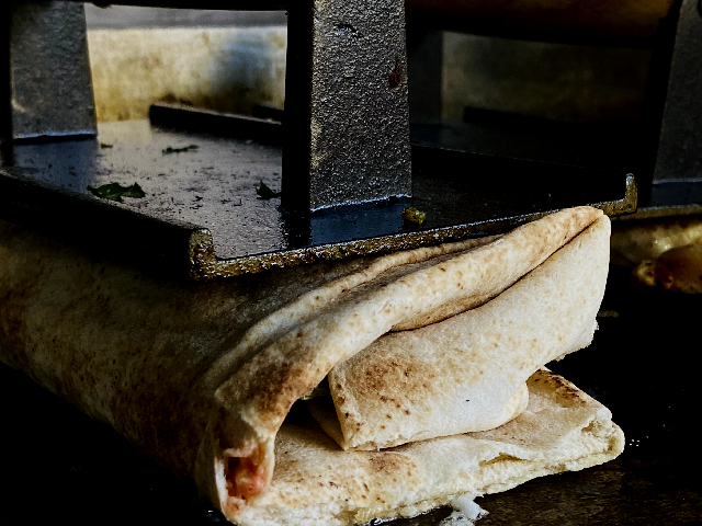 СУЛУГУНІ У АРАБСЬКОМУ: ЛАВАШІ