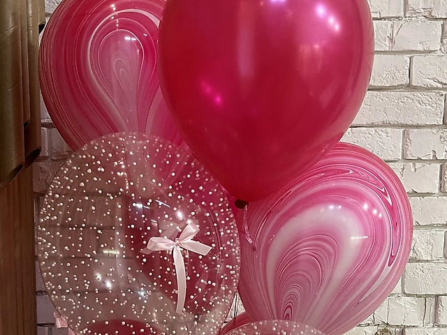 Кулі з бантиками та мрамор