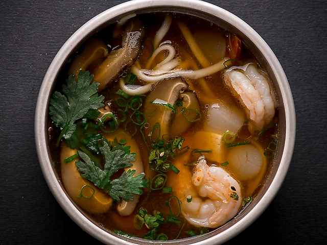 Місо суп з креветкою та гребінцем