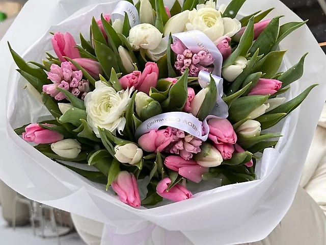 Тюльпани з гіацинтами🌸