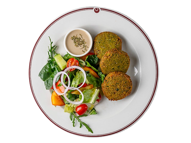 Котлети з нуту із салатом