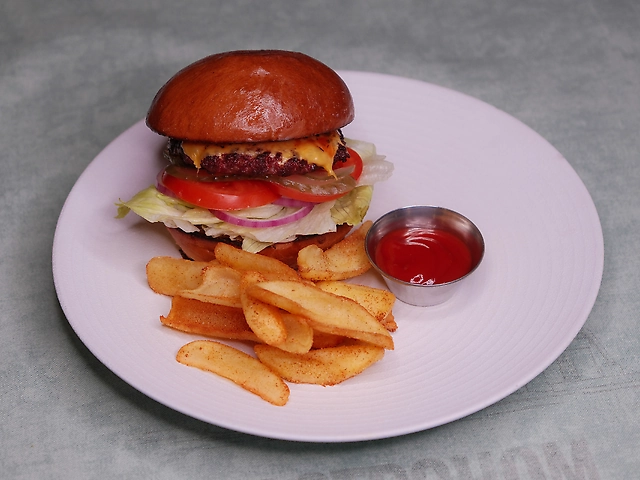 Булочка с бифштексом