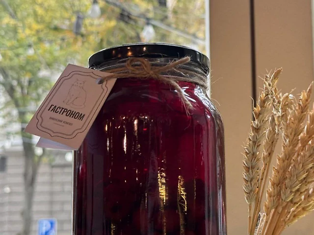 Компот в банке