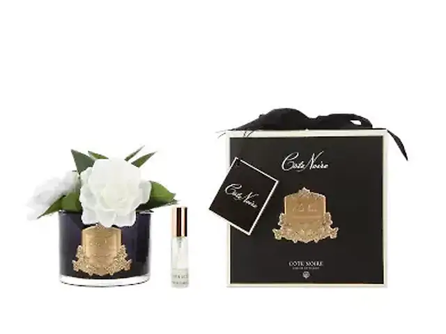 Triple Gardenia, black