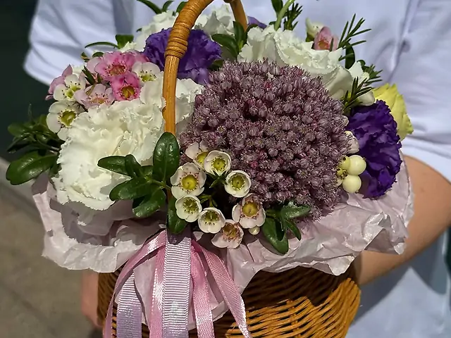 Букет в корзинці 
