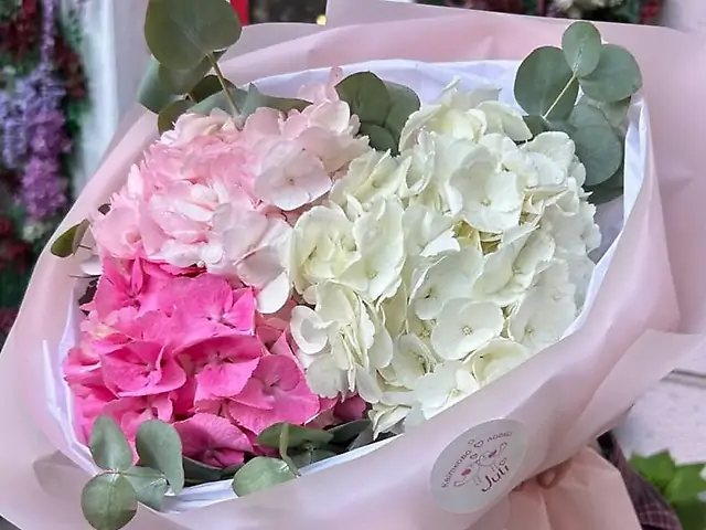Букет з гортензії