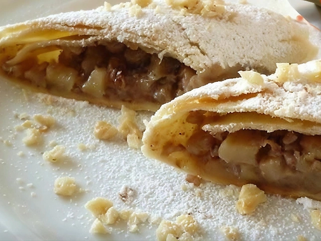 Яблочный штрудель