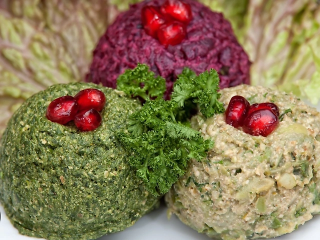 Ассорти пхали