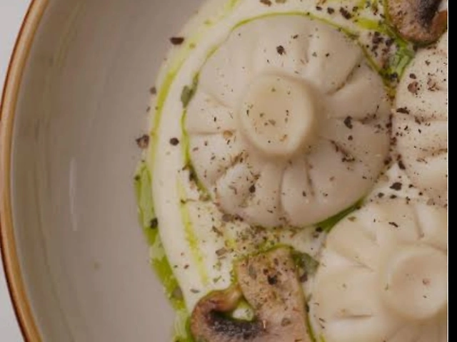 Хинкали с грибами и тархуном