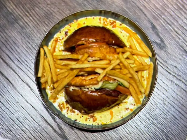 Сирний бургер