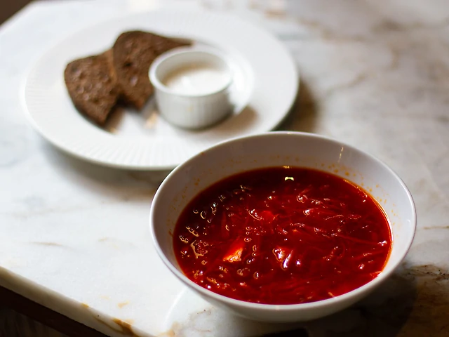 Борщ із куркою