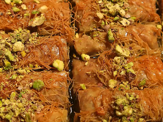 Kadayıflı Baklava Sarma