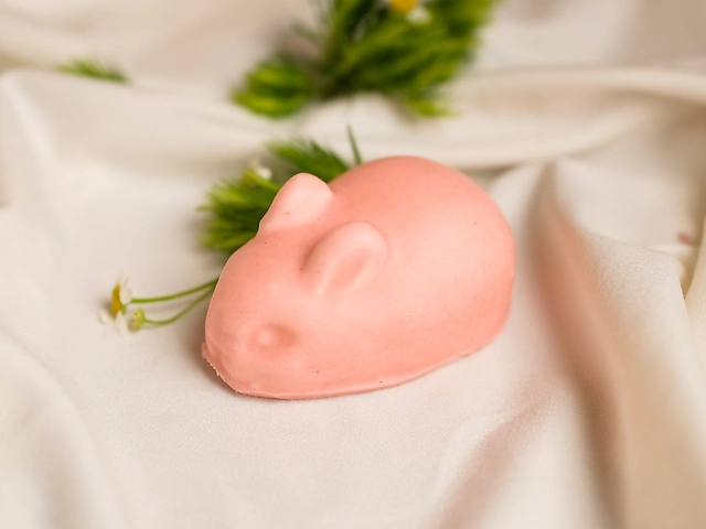 Полуничний зайчик