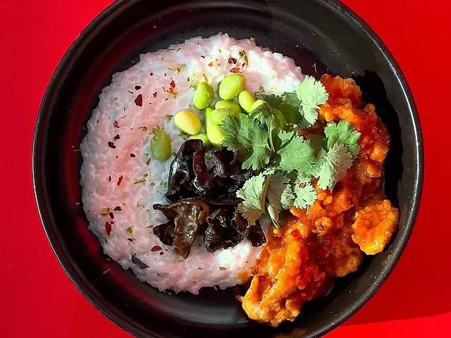 Курка у кисло-солодкому соусі з кокосовим рисом