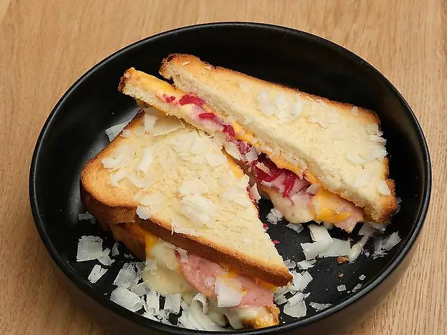 Сендвіч hum-cheese