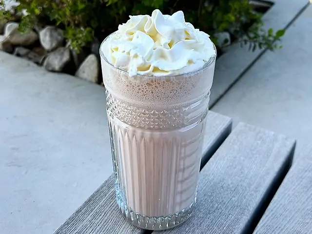 Chocolate milk shake