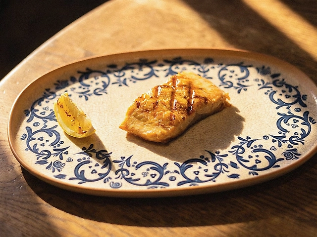 Філе лосося на вугіллі