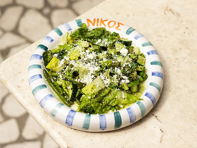 Салат зі всього зеленого з грецькою фетою
