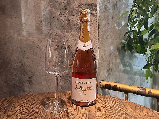 Cava Brut Rose Flama D'or, Іспанія