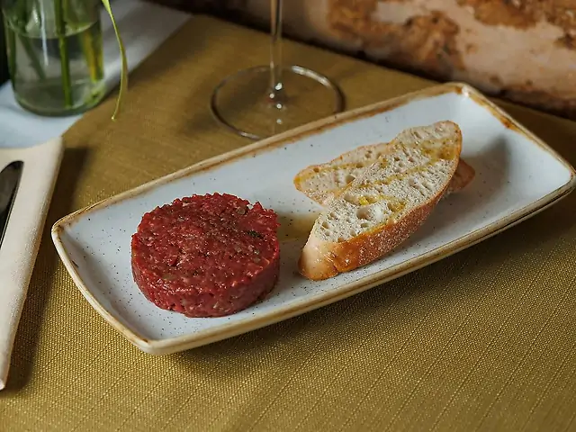 Класичний тартар з яловичини