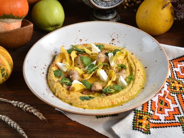 Хумус з Гарбуза та нуту, з сиром фета