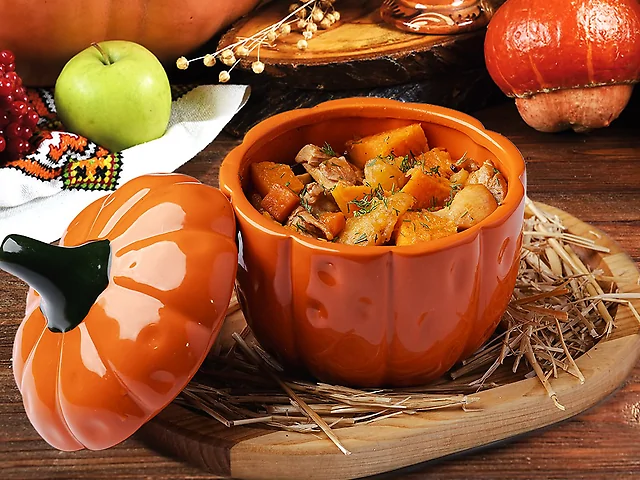 Печеня з курячим мясом та гарбузом