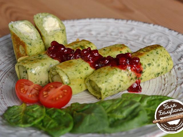 Блины шпинатные с крем-сыром