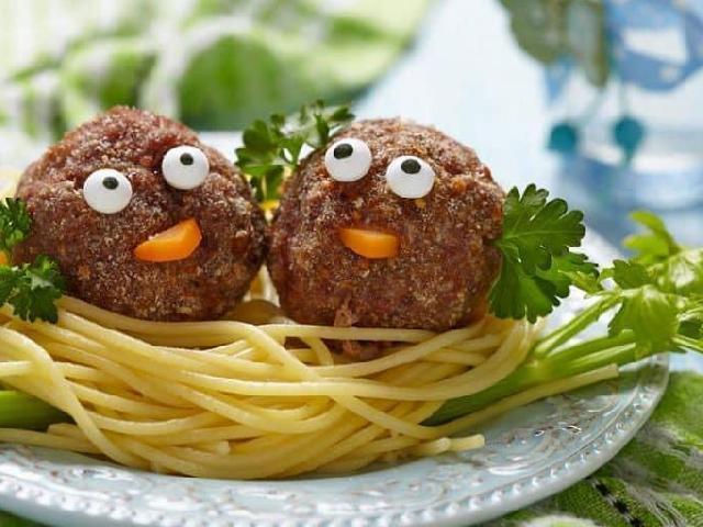 Фрикадельки детские на перепелиных яйцах