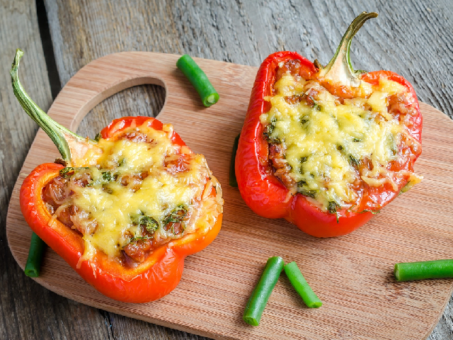 Перец фаршированный с грибами