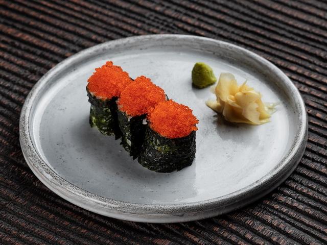 Хенд-рол краб, авокадо, тобіко