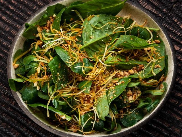 Салат з качкою Sticky and Spicy