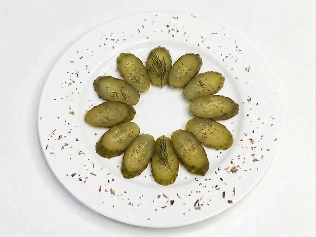 Огірки мариновані