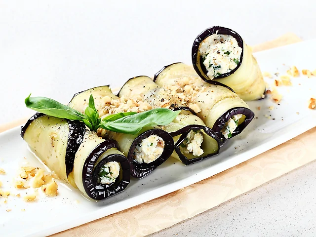 Рулетики з баклажанів