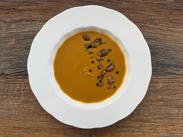 Гарбузово - Імбирний суп пюре з пряними горіхами