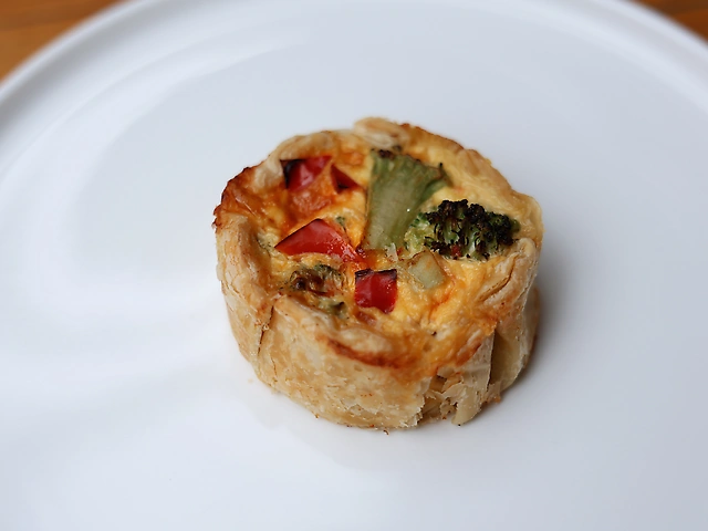 Кіш з брокколі