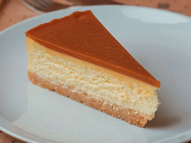 Чизкейк солона карамель