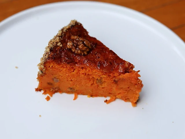 Морквяний пиріг