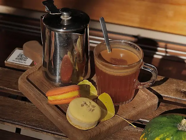 Чай запечене карамельне яблуко