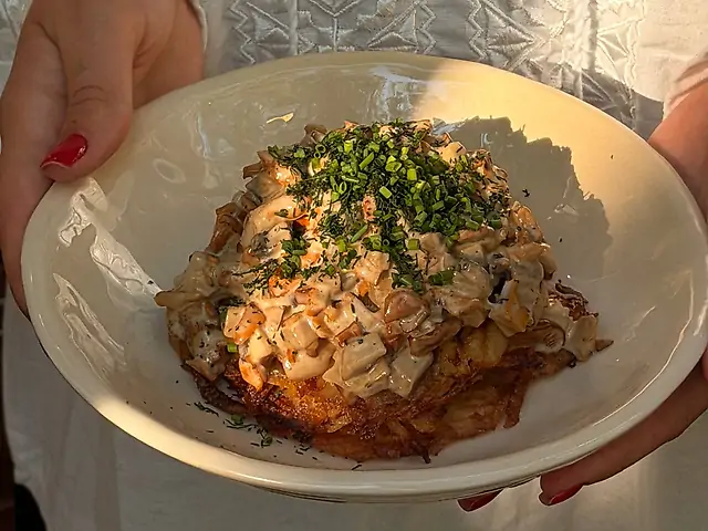Деруни з грибами