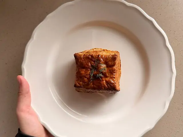 Скон з кропом