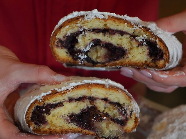 Штолен мак-вишня