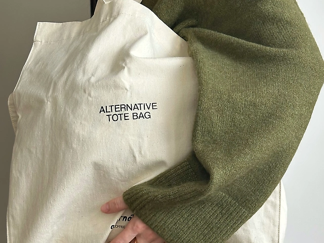 ALTRRNATIVE TOTE BAG