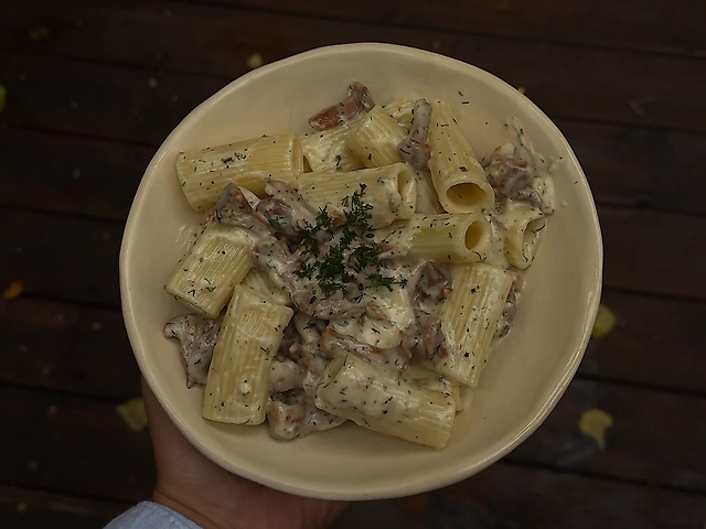 Паста з грибами