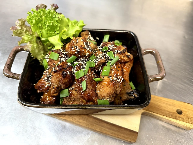 Крила в кисло-солодкому соусі чилі