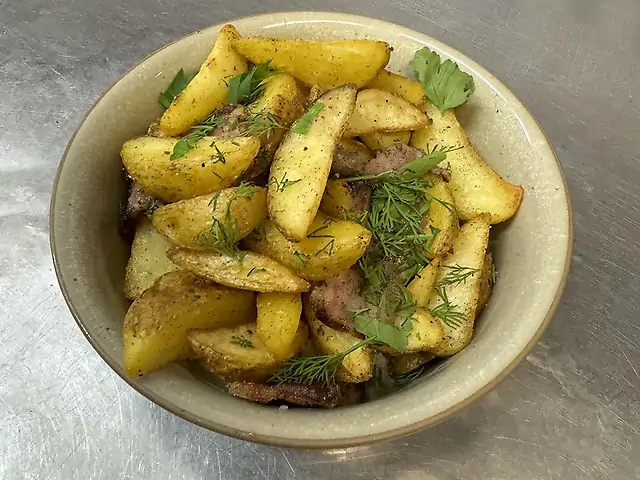 Картопля з беконом