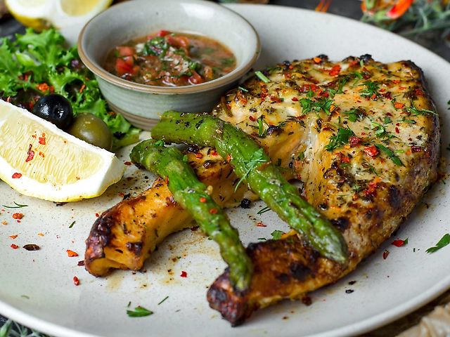 Стейк із лосося