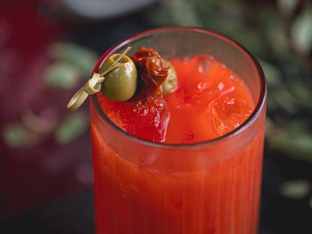Bloody Mary( так, та сама кривава Мері)