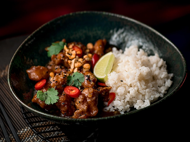 Свинина в кисло-солодкому соусі