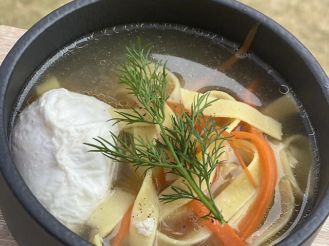 Курячий Бульон
