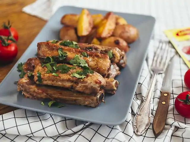 Свинячі Реберця BBQ з Картоплею по-селянски